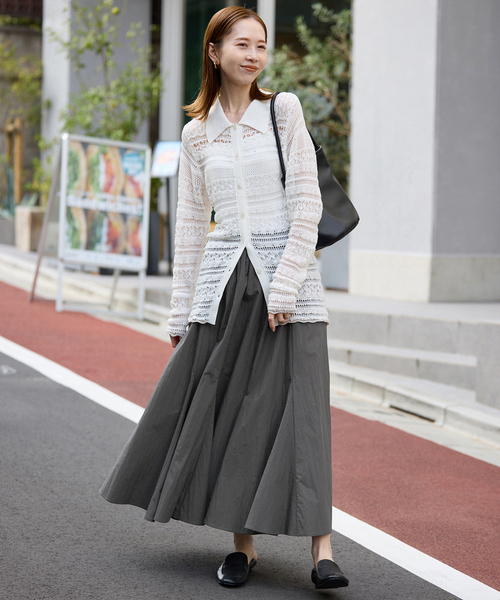 SLOBE IENA（スローブイエナ）の「切り替えボリュームスカート（スカート・レディース・ダークパープル/チャコールグレー・36/38）」の17枚目の写真