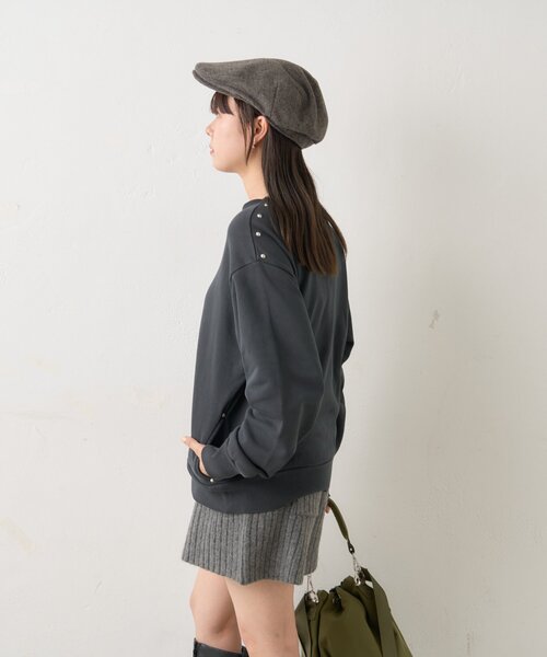 WHIMSIC（ウィムジック）の「【UNISEX/2サイズ展開】PIGMENT DYE STUDS SWEAT P/O（Tシャツ/カットソー・レディース・ブラウン/チャコールグレー・1/2）」の7枚目の写真