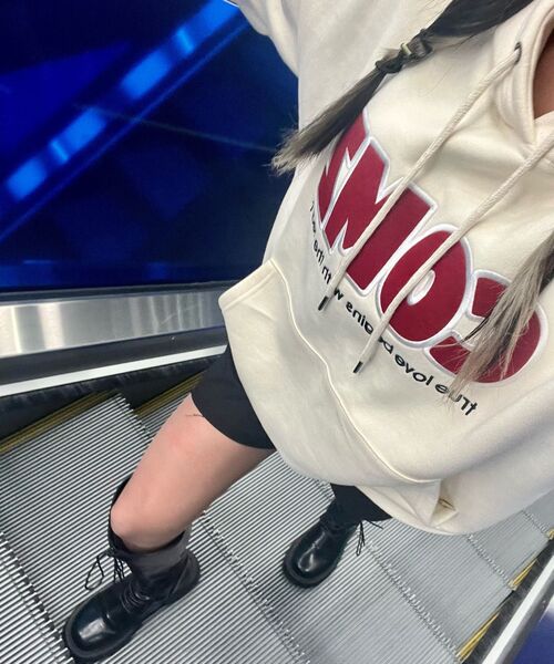 COMMONZ(コモンズ)の「フェルトロゴフードパーカー_クリーム(パーカー・レディース・その他・FREE)」の14枚目の写真
