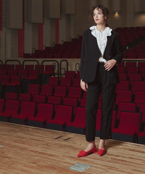 Callarus（カラルス）の「＜単品＞ストレッチノーカラーヨークデザインジャケット〔Callarus〕（ノーカラージャケット・レディース・ブラック/グレー・S/M/L/LL/3L）」の21枚目の写真