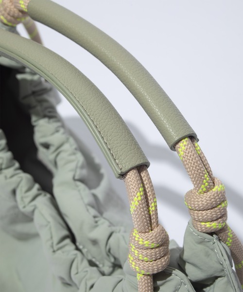 F/CE. (エフシーイー)の「F/CE. PAPER NYLON HANDLE BAG / エフシーイー ペーパーナイロン ハンドルバッグ(トートバッグ・レディース・ブラック/グリーン系その他・FREE)」の12枚目の写真