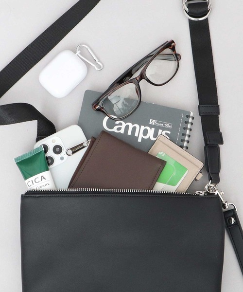 REGiSTA（レジスタ）の「スプリットレザー（牛床革） ダブル丸カン 2WAY ショルダーバッグ クラッチバッグ 冠婚葬祭バッグ（クラッチバッグ・メンズ・ブラック・FREE）」の8枚目の写真