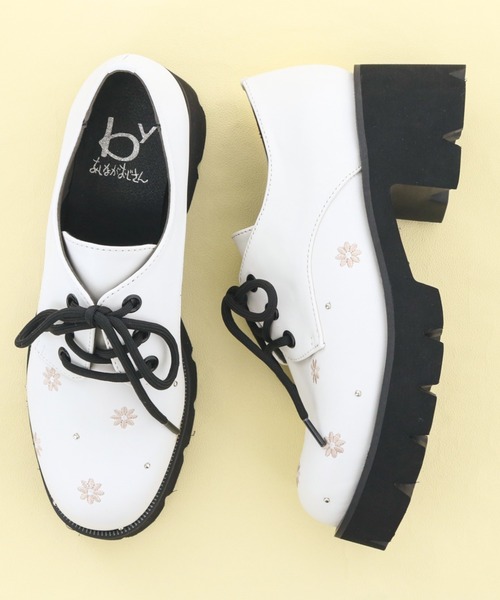 byあしながおじさん(バイアシナガオジサン)の「軽量|フラワー刺繍マニッシュ 8990045(ドレスシューズ・レディース・オフホワイト/ブラック・S/M/L/LL)」の18枚目の写真