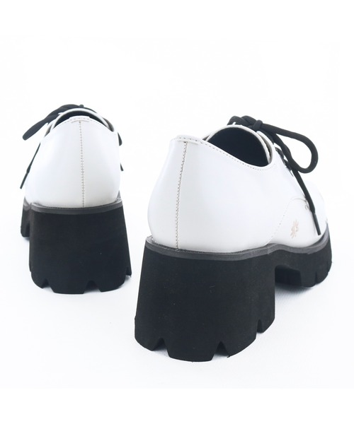 byあしながおじさん(バイアシナガオジサン)の「軽量|フラワー刺繍マニッシュ 8990045(ドレスシューズ・レディース・オフホワイト/ブラック・S/M/L/LL)」の8枚目の写真