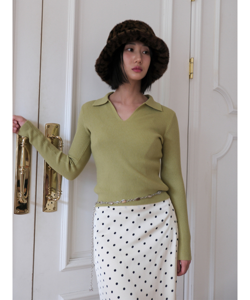 320SHOWROOM(320ショールーム)の「Collar V-Neck Ribbed Knit Sweater Green(ニット/セーター・レディース・グリーン・FREE)」の1枚目の写真