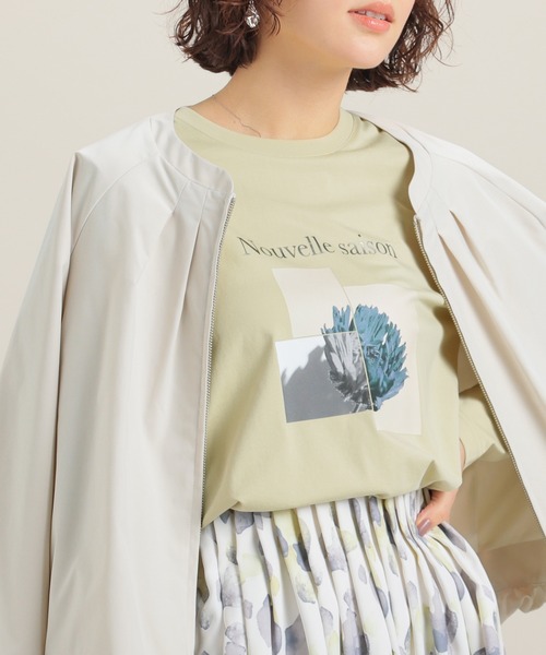 GLACIER lusso(グラシアルッソ)の「フォトプリントTシャツ(Tシャツ/カットソー・レディース・イエロー系その他/ホワイト×ゴールド/ホワイト×シルバー/スミクロ・L/LL/M/S)」の2枚目の写真