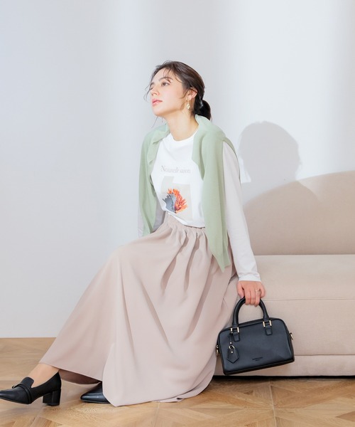 GLACIER lusso(グラシアルッソ)の「フォトプリントTシャツ(Tシャツ/カットソー・レディース・イエロー系その他/ホワイト×ゴールド/ホワイト×シルバー/スミクロ・L/LL/M/S)」の6枚目の写真