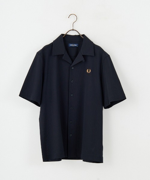 FRED PERRY（フレッドペリー）の「[FRED PERRY/フレッドペリー] コンプレスメッシュ ワンポイントロゴ刺繍 ショートスリーブシャツ（シャツ/ブラウス・レディース・ブラック/グリーン/キナリ・L/M）」の13枚目の写真