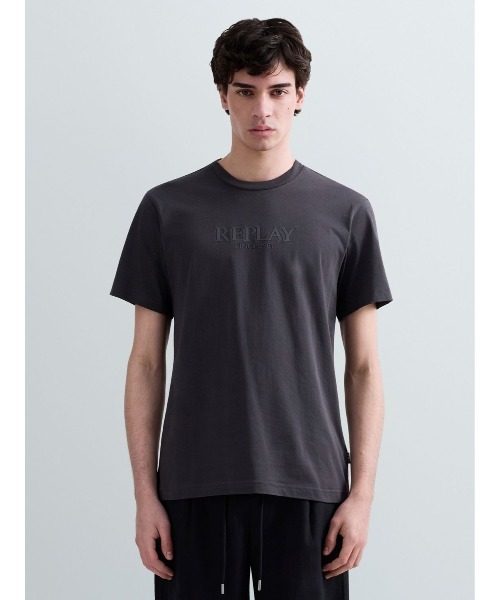 REPLAY(リプレイ)の「ベーシックジャージーロゴプリント Tシャツ(Tシャツ/カットソー・メンズ・ダークグレー/モスグリーン/ホワイト・X-LARGE/LARGE/MEDIUM)」の2枚目の写真