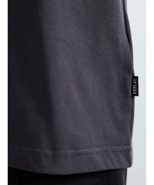 REPLAY(リプレイ)の「ベーシックジャージーロゴプリント Tシャツ(Tシャツ/カットソー・メンズ・ダークグレー/モスグリーン/ホワイト・X-LARGE/LARGE/MEDIUM)」の8枚目の写真