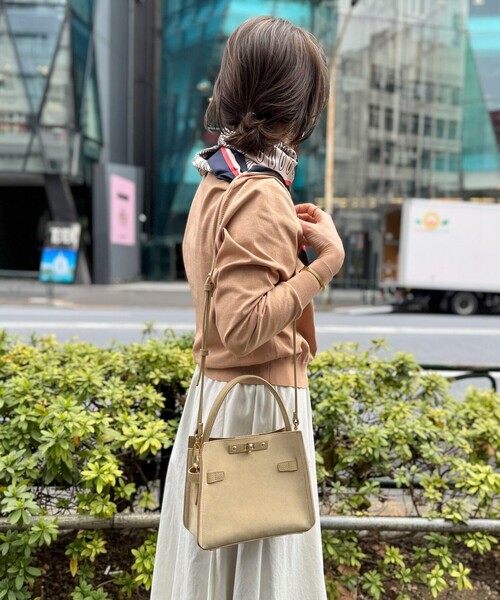 NOLLEY’S（ノーリーズ）の「HINERI スエードバッグS（トートバッグ・レディース・ベージュ・FREE）」の2枚目の写真