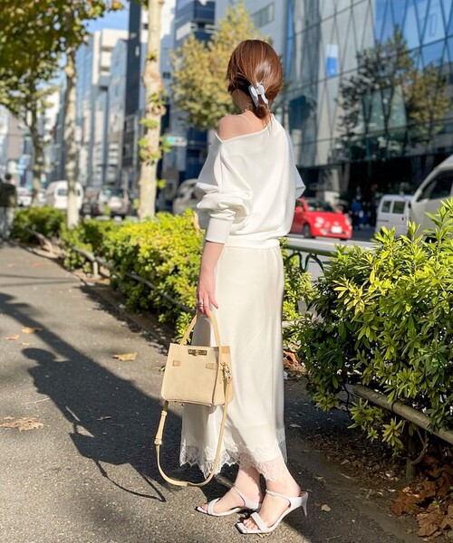 NOLLEY’S（ノーリーズ）の「HINERI スエードバッグS（トートバッグ・レディース・ベージュ・FREE）」の3枚目の写真