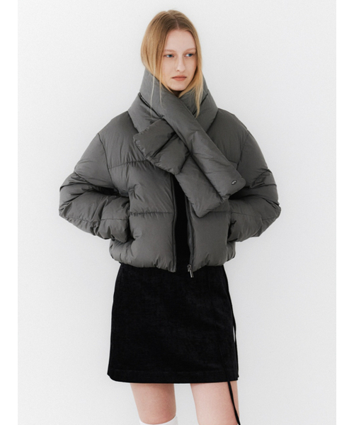 ATELIER NAIN（アトリエナイン）の「MUFFLER SET SHORT PUFFER JUMPER S(JP-576)（ダウンジャケット/コート・レディース・アイボリー/ベージュ/ダークグレー・MEDIUM/SMALL）」の4枚目の写真