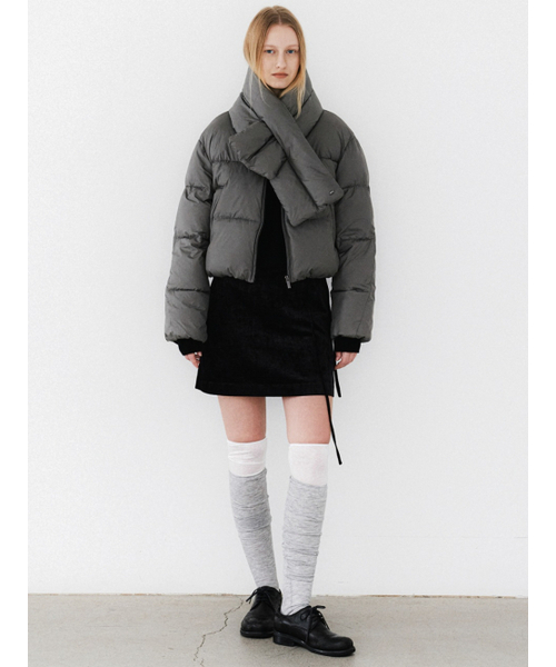 ATELIER NAIN（アトリエナイン）の「MUFFLER SET SHORT PUFFER JUMPER S(JP-576)（ダウンジャケット/コート・レディース・アイボリー/ベージュ/ダークグレー・MEDIUM/SMALL）」の5枚目の写真