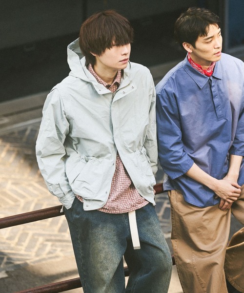 niko and...（ニコアンド）の「2WAYジップパーカー（ナイロンジャケット・メンズ・ブラック/ライトグレー・MEDIUM/BIG(L)）」の6枚目の写真