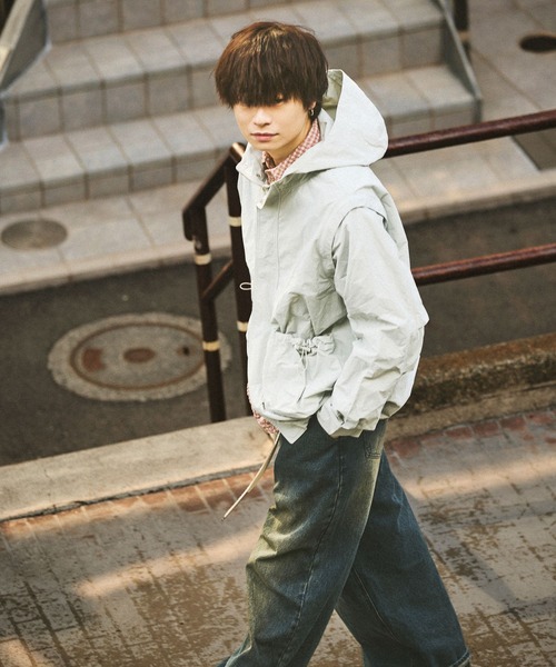 niko and...（ニコアンド）の「2WAYジップパーカー（ナイロンジャケット・メンズ・ブラック/ライトグレー・MEDIUM/BIG(L)）」の9枚目の写真