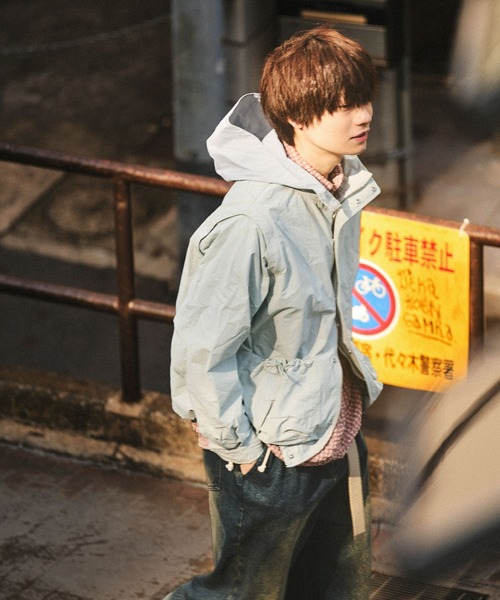 niko and...（ニコアンド）の「2WAYジップパーカー（ナイロンジャケット・メンズ・ブラック/ライトグレー・MEDIUM/BIG(L)）」の10枚目の写真