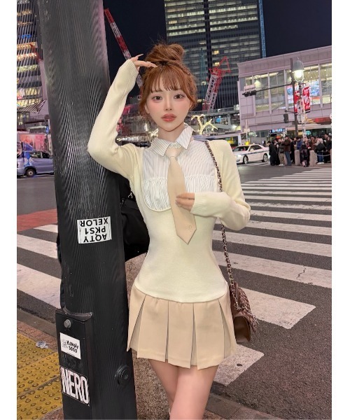 ネクタイシャツドッキングニットミニワンピース（ワンピース）｜Darich