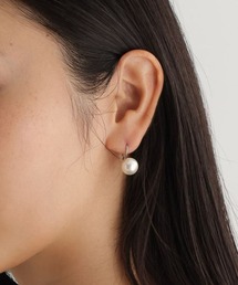 studio CLIP（スタディオクリップ）の「【daily CLIP】ステンレス パール見えフックピアス（ピアス（両耳用））」