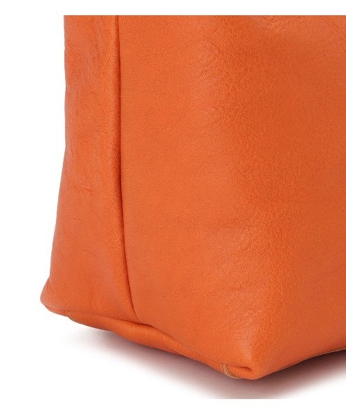 IL BISONTE（イルビゾンテ）の「IL BISONTE / ORIGINAL LEATHER / SHOULDER BAG（ショルダーバッグ・レディース・ダークブラウン/ホワイト/ナチュラル/ライトブラウン/グレー/オリーブ/ブラック/オレンジ/ネイビー/レンガ/グリーン/レッド・FREE）」の20枚目の写真