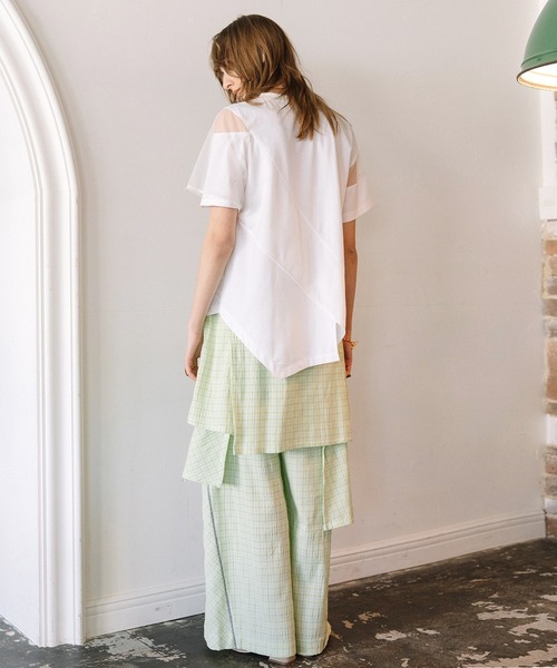 AULA AILA(アウラアイラ)の「シアーレイヤードエンブロイダリーラインTシャツ(Tシャツ/カットソー・レディース・レッド/オフホワイト/ブラック・0)」の10枚目の写真