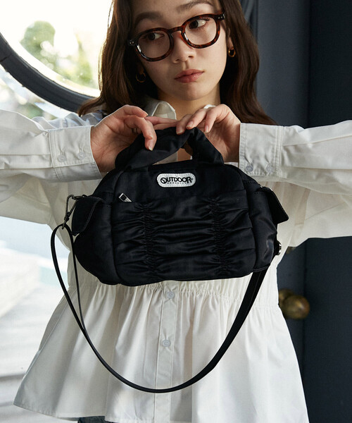 OUTDOOR PRODUCTS(アウトドアプロダクツ)の「【待望の再入荷!】OUTDOOR PRODUCTS × PUBLUX/アウトドアプロダクツ <別注カラーあり> シャーリング ショルダーバッグ 限定展開(ショルダーバッグ・レディース・ブラック/オフホワイト/ブラウン・ONE SIZE)」の7枚目の写真