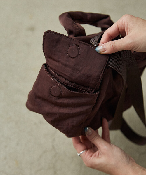 OUTDOOR PRODUCTS(アウトドアプロダクツ)の「【待望の再入荷!】OUTDOOR PRODUCTS × PUBLUX/アウトドアプロダクツ <別注カラーあり> シャーリング ショルダーバッグ 限定展開(ショルダーバッグ・レディース・ブラック/オフホワイト/ブラウン・ONE SIZE)」の20枚目の写真