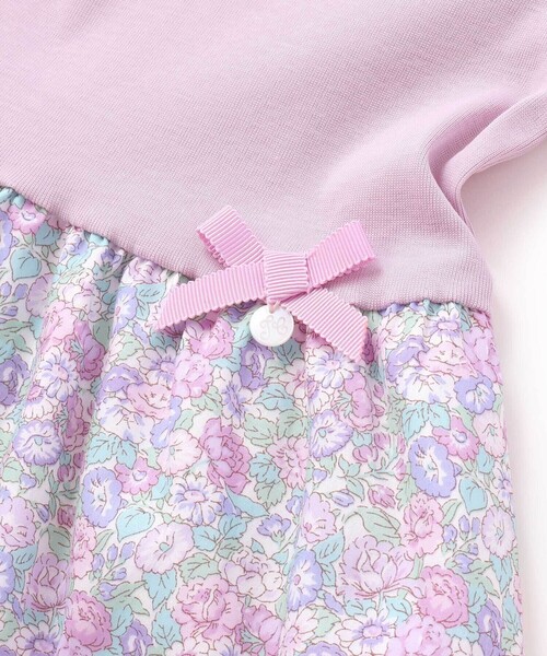 Tartine et Chocolat（タルティーヌエショコラ）の「【日本製】【お揃い】リバティ(leontyne dream)プリントタナローン フライス切り替えワンピース(90~140cm)（ワンピース・キッズ・パープル系その他/ブルー系その他・140cm/130cm/120cm/110cm）」の16枚目の写真