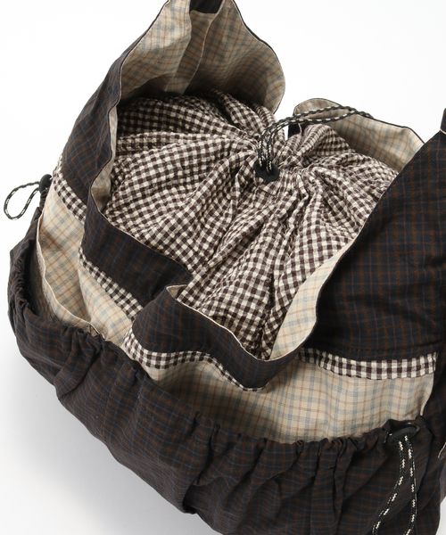 PULP/417EDIFICE（パルプフォーワンセブンエディフィス）の「This Uniform / ディス ユニフォーム BROWN CHECK LARGE SLING BAG（ショルダーバッグ・メンズ・ブラウン・FREE）」の6枚目の写真