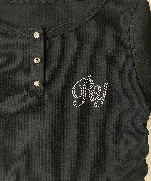 GLAMOROUS JANE(グラマラスジェーン)の「サイドドロストヘンリーネックショート丈ロンT(Tシャツ/カットソー・レディース・レッド/ブラック/グレー/オフホワイト・FREE)」の11枚目の写真