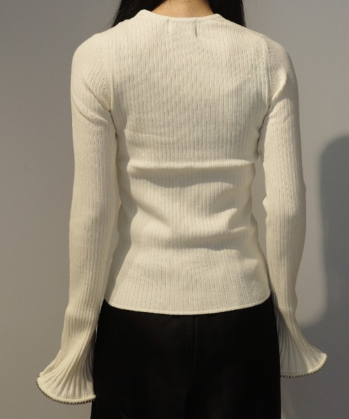 MIDWEST（ミッドウエスト）の「CLANE EMBELLISHED FRILL SLEEVE KNIT TOPS（ニット/セーター・レディース・ホワイト/ブラック/ライトブルー・1/2）」の5枚目の写真