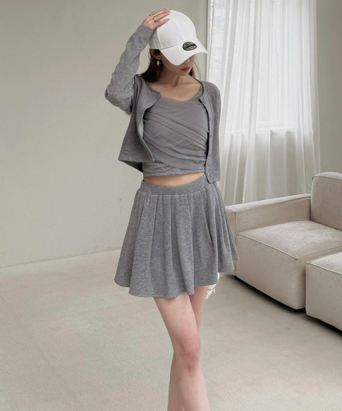 ROYAL PARTY（ロイヤルパーティー）の「プリーツフレアミニスカート（スカート・レディース・ブラック/グレー/オフホワイト・FREE）」の5枚目の写真