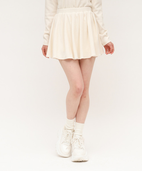 ROYAL PARTY（ロイヤルパーティー）の「プリーツフレアミニスカート（スカート・レディース・ブラック/グレー/オフホワイト・FREE）」の16枚目の写真