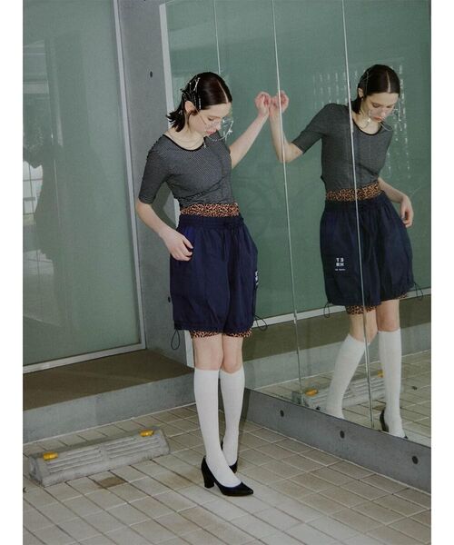 :ETHROF(イーサオブ)の「NYLON DROST SHORTS(その他パンツ・レディース・ネイビー/ロイヤルブルー/ブラック・MEDIUM)」の8枚目の写真
