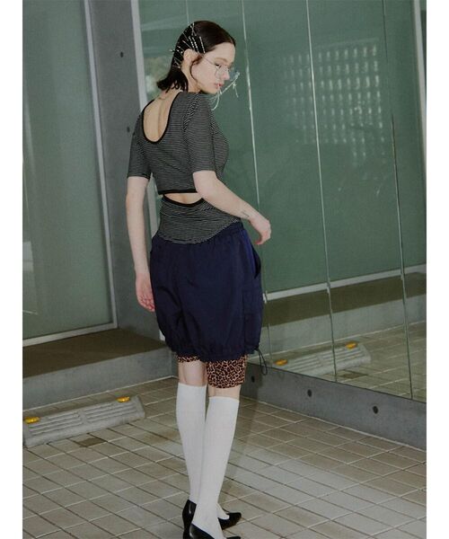 :ETHROF(イーサオブ)の「NYLON DROST SHORTS(その他パンツ・レディース・ネイビー/ロイヤルブルー/ブラック・MEDIUM)」の9枚目の写真