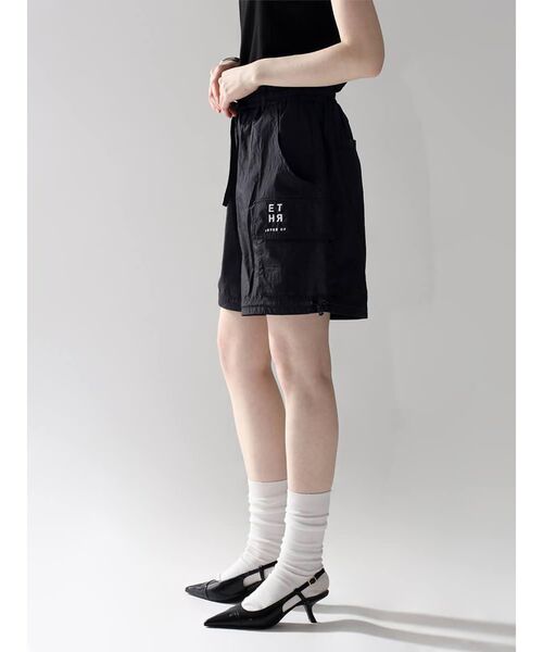 :ETHROF(イーサオブ)の「NYLON DROST SHORTS(その他パンツ・レディース・ネイビー/ロイヤルブルー/ブラック・MEDIUM)」の19枚目の写真