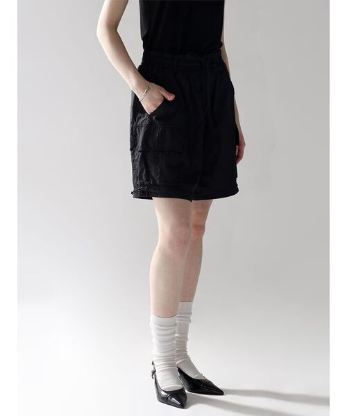 :ETHROF(イーサオブ)の「NYLON DROST SHORTS(その他パンツ・レディース・ネイビー/ロイヤルブルー/ブラック・MEDIUM)」の20枚目の写真