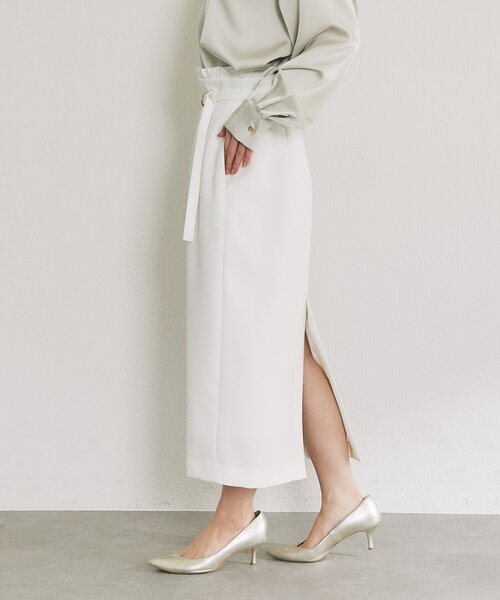 La boutique BonBon（ラブティックボンボン）の「【程よいフェミニン】ウエストフリルナロースカート（スカート・レディース・ホワイト/ピンク/サックスブルー・36/38）」の5枚目の写真