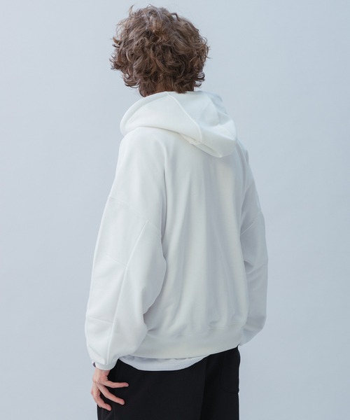 +phenix（プラスフェニックス）の「+phenix(プラスフェニックス) TECH SWEAT HOODIE / テック スウェット フーディー（パーカー・メンズ・ブラック/ホワイト/チャコール・XL/L/M）」の5枚目の写真