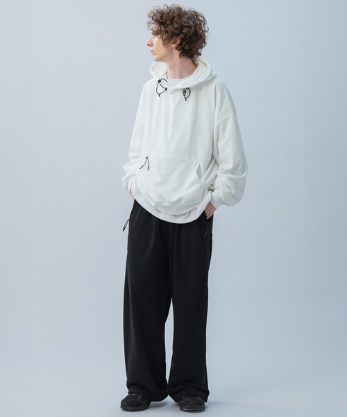 +phenix（プラスフェニックス）の「+phenix(プラスフェニックス) TECH SWEAT HOODIE / テック スウェット フーディー（パーカー・メンズ・ブラック/ホワイト/チャコール・XL/L/M）」の10枚目の写真