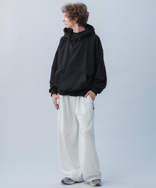 +phenix（プラスフェニックス）の「+phenix(プラスフェニックス) TECH SWEAT HOODIE / テック スウェット フーディー（パーカー・メンズ・ブラック/ホワイト/チャコール・XL/L/M）」の20枚目の写真