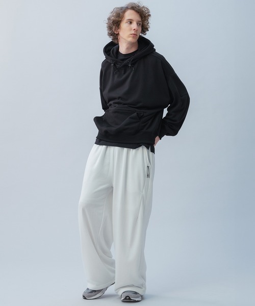 +phenix（プラスフェニックス）の「+phenix(プラスフェニックス) TECH SWEAT HOODIE / テック スウェット フーディー（パーカー・メンズ・ブラック/ホワイト/チャコール・XL/L/M）」の21枚目の写真