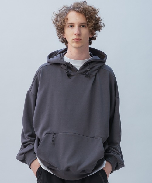 +phenix（プラスフェニックス）の「+phenix(プラスフェニックス) TECH SWEAT HOODIE / テック スウェット フーディー（パーカー・メンズ・ブラック/ホワイト/チャコール・XL/L/M）」の22枚目の写真