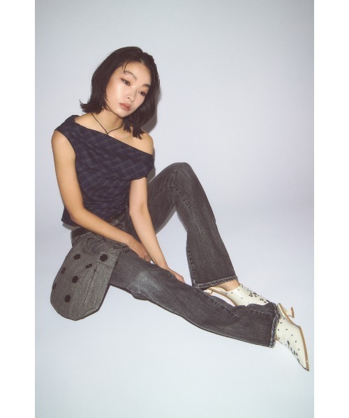 LAGUA GEM(ラグアジェム)の「NECK LOOSEY CHECK トップス(Tシャツ/カットソー・レディース・レッド/ネイビー/ブラック・FREE)」の7枚目の写真