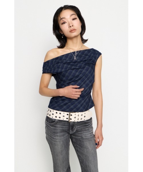 LAGUA GEM(ラグアジェム)の「NECK LOOSEY CHECK トップス(Tシャツ/カットソー・レディース・レッド/ネイビー/ブラック・FREE)」の20枚目の写真