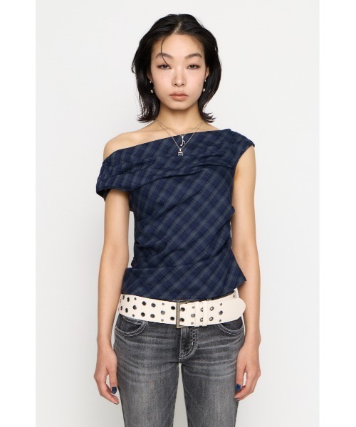 LAGUA GEM(ラグアジェム)の「NECK LOOSEY CHECK トップス(Tシャツ/カットソー・レディース・レッド/ネイビー/ブラック・FREE)」の18枚目の写真