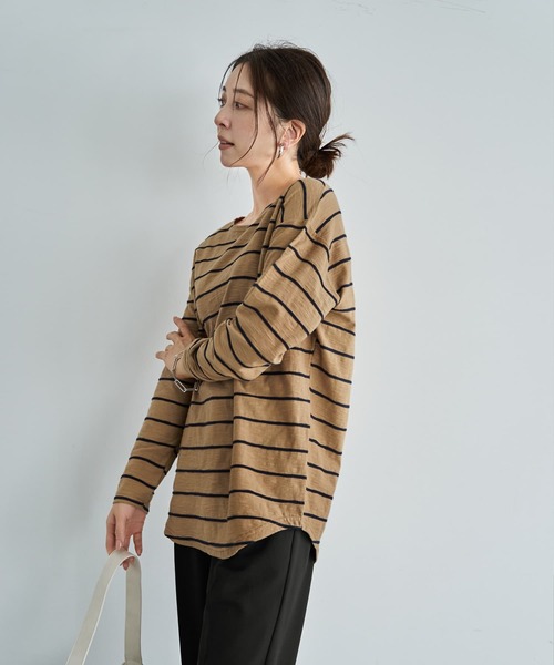 STYLE DELI（スタイルデリ）の「表面質感立体ラインボーダーTシャツ（Tシャツ/カットソー・レディース・ベージュ/ホワイト・FREE）」の10枚目の写真