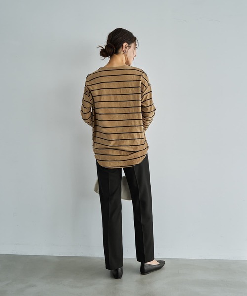 STYLE DELI（スタイルデリ）の「表面質感立体ラインボーダーTシャツ（Tシャツ/カットソー・レディース・ベージュ/ホワイト・FREE）」の11枚目の写真