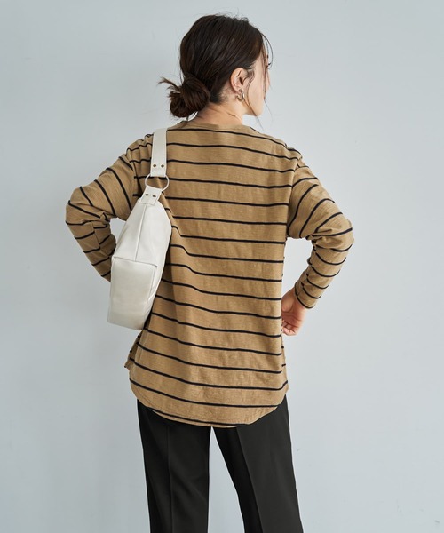 STYLE DELI（スタイルデリ）の「表面質感立体ラインボーダーTシャツ（Tシャツ/カットソー・レディース・ベージュ/ホワイト・FREE）」の12枚目の写真