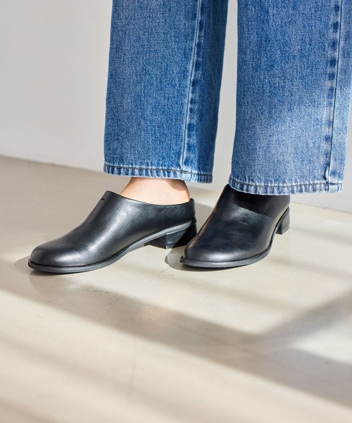 studio CLIP（スタディオクリップ）の「【抗菌防臭/クッションインソール】ラウンドヒールサボ（その他シューズ・レディース・ブラック/ダークブラウン・MEDIUM/LARGE）」の2枚目の写真